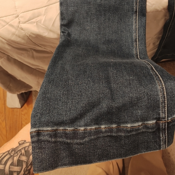 190. Marine Flare Jeans with Button Detailing - Picture 8 of 10